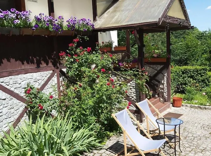 Zameczek Guest house 3*