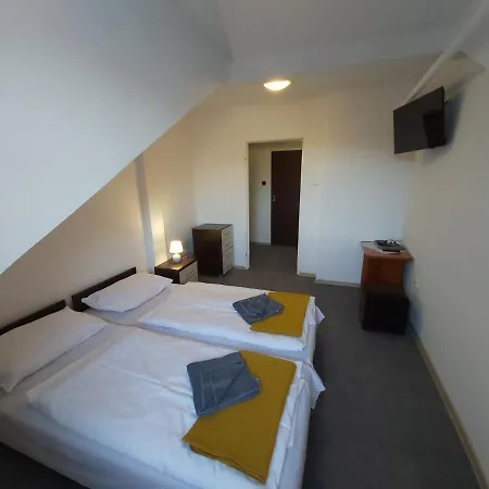 게스트하우스 Zameczek 3*