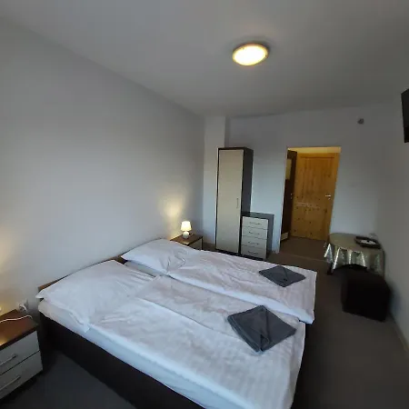 Zameczek 3* 스클라르스카포렘바