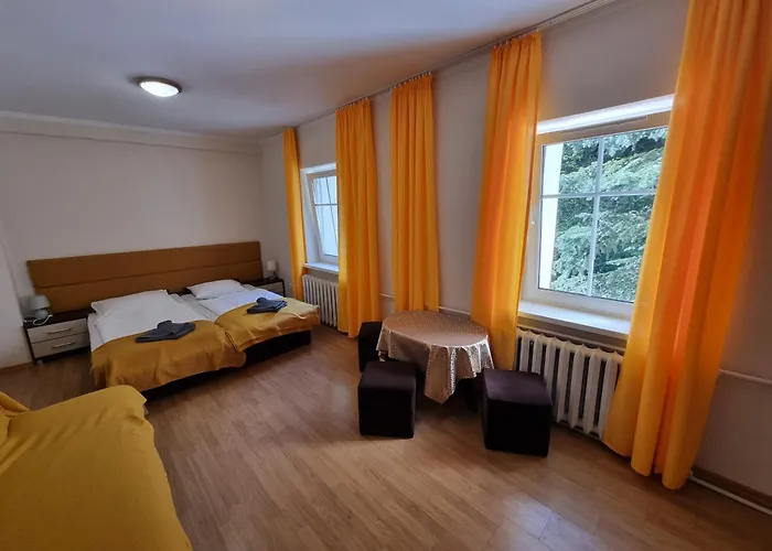 Zameczek 스클라르스카포렘바